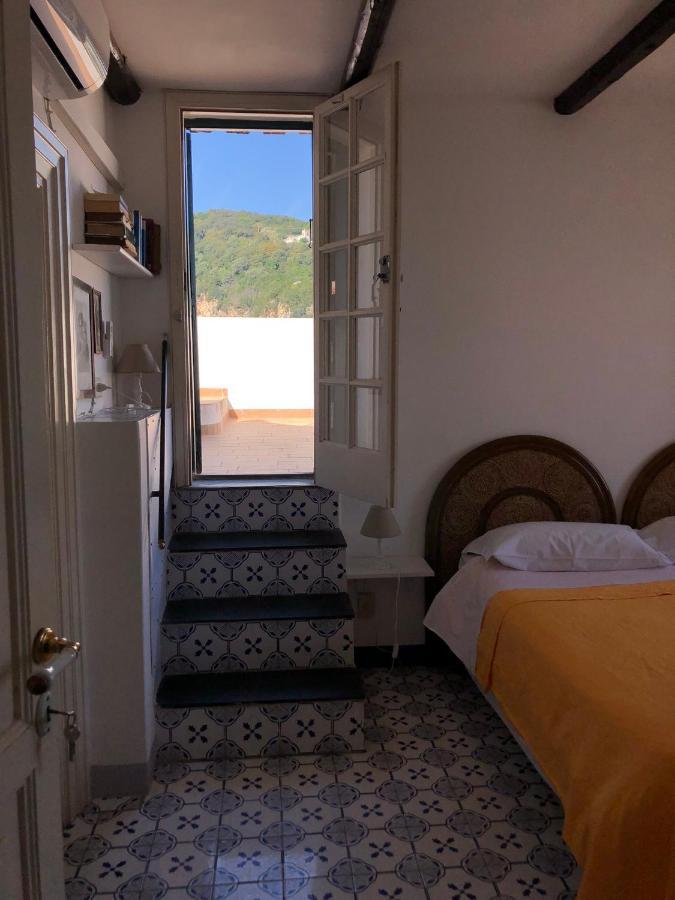 Bed and Breakfast Il Vecchio E Il Mare Gaeta Exterior foto