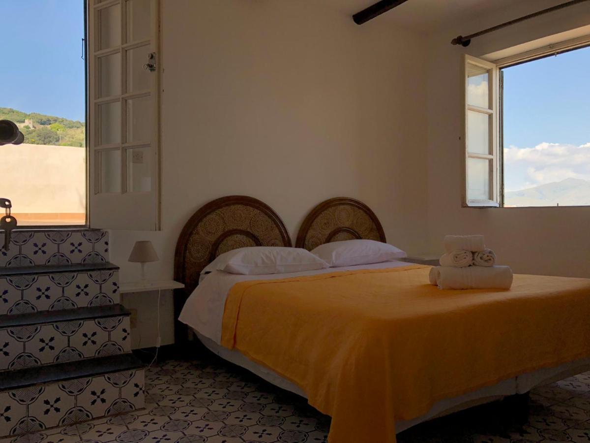 Bed and Breakfast Il Vecchio E Il Mare Gaeta Exterior foto