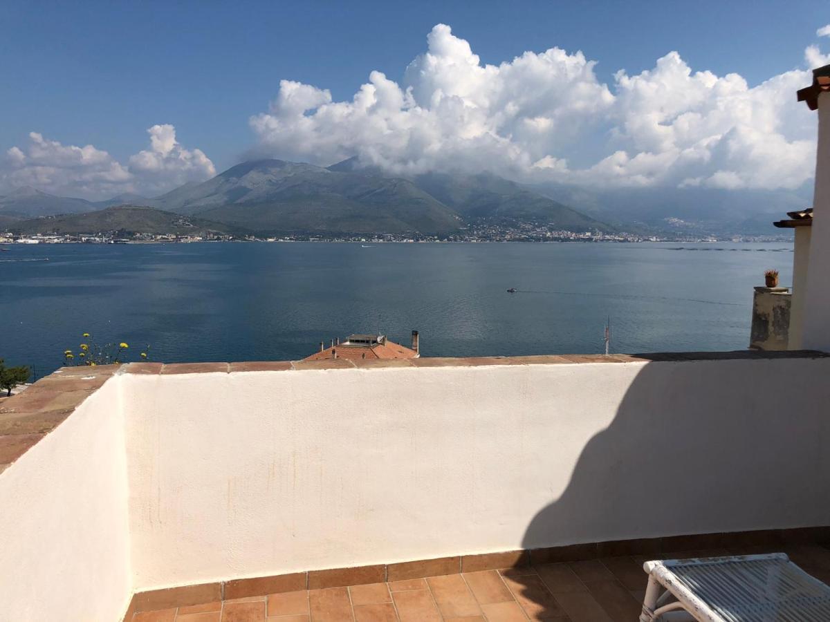 Bed and Breakfast Il Vecchio E Il Mare Gaeta Exterior foto