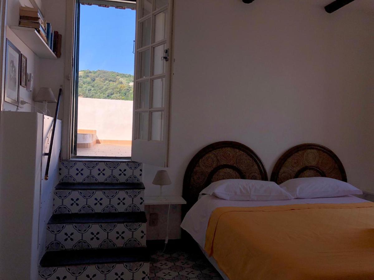 Bed and Breakfast Il Vecchio E Il Mare Gaeta Exterior foto