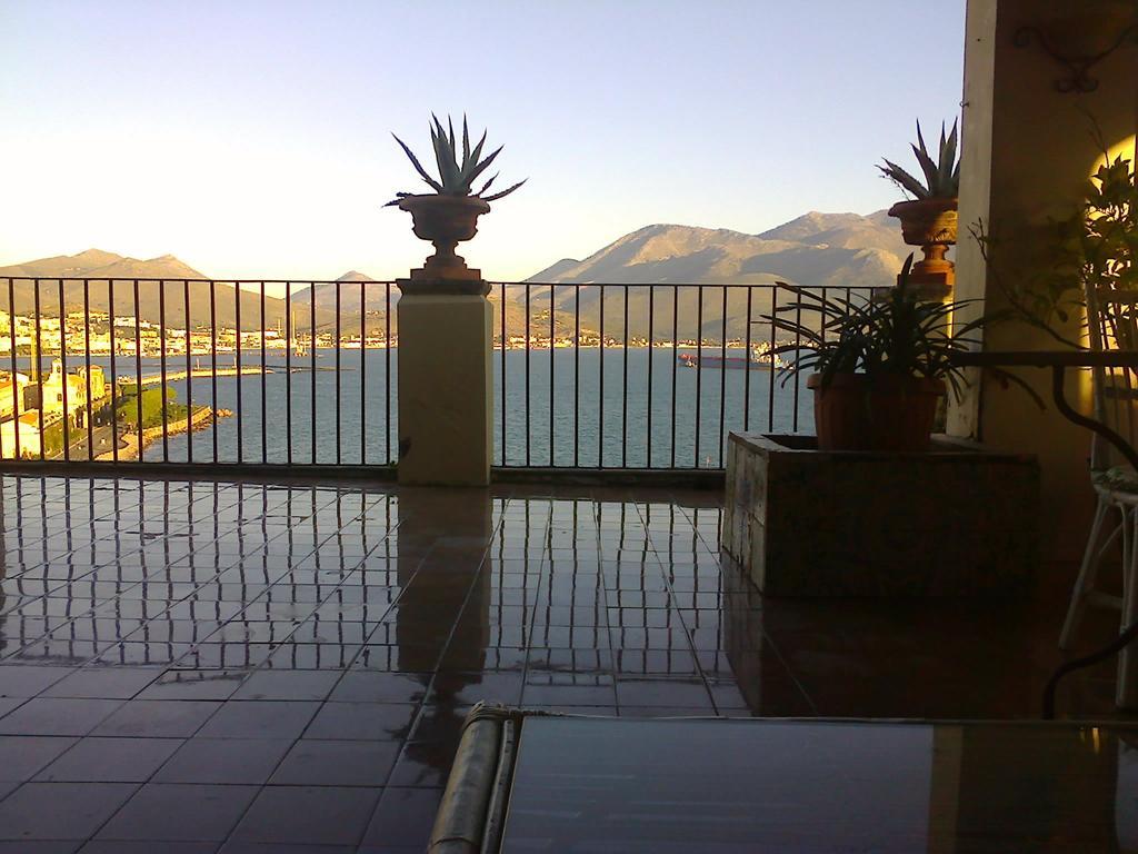 Bed and Breakfast Il Vecchio E Il Mare Gaeta Exterior foto